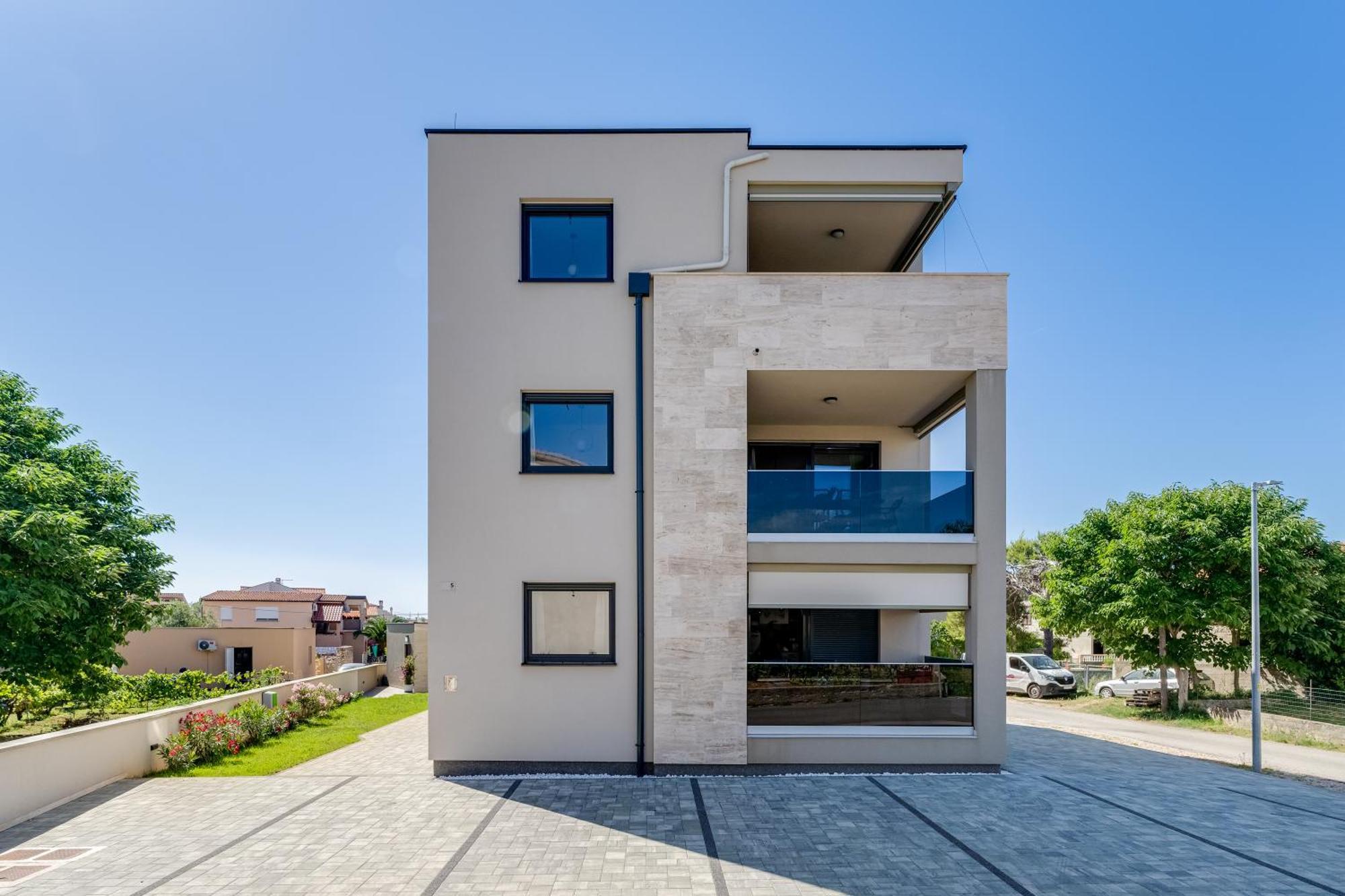 Salt Bloom Apartments 닌 외부 사진