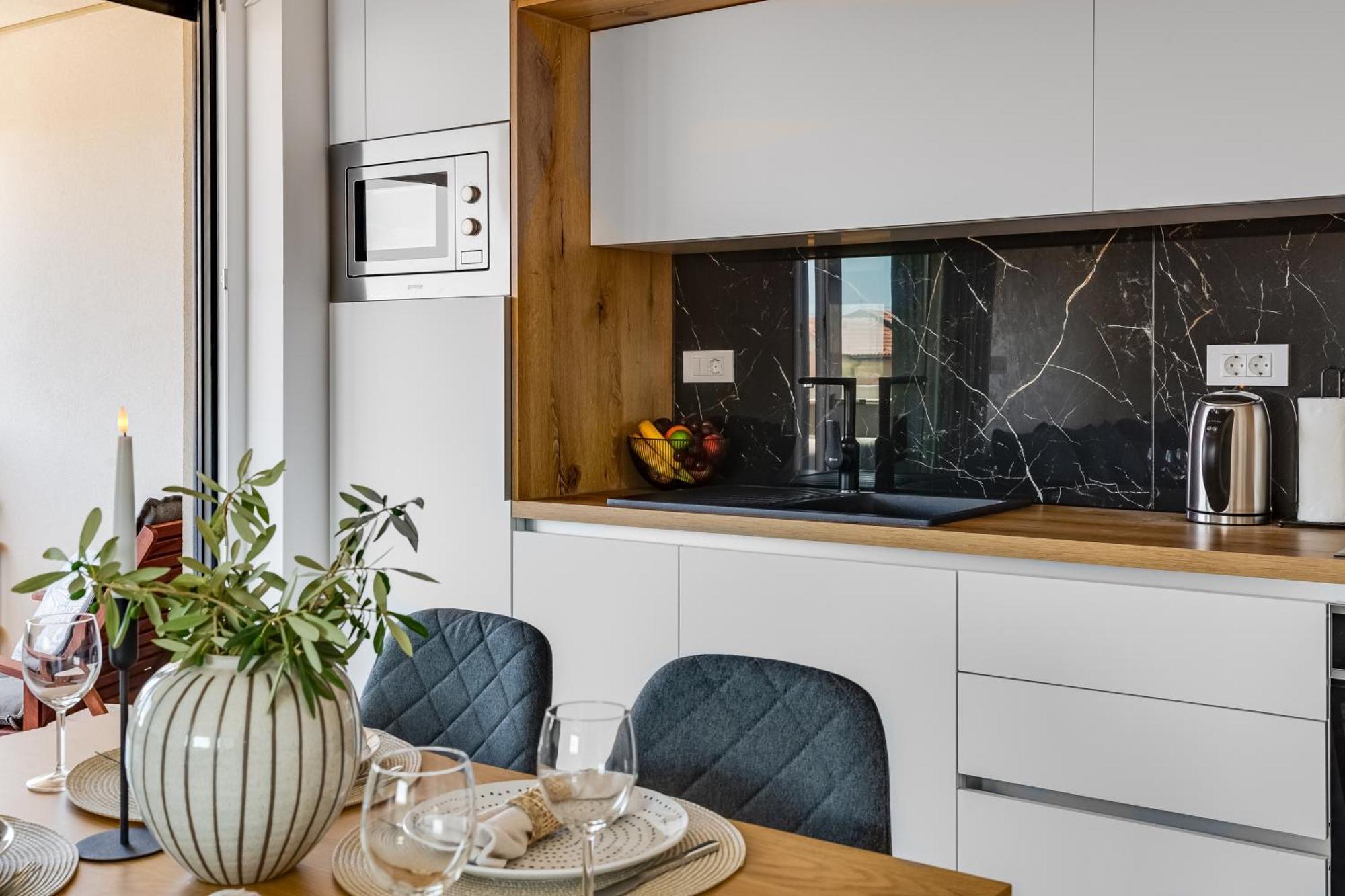 Salt Bloom Apartments 닌 외부 사진