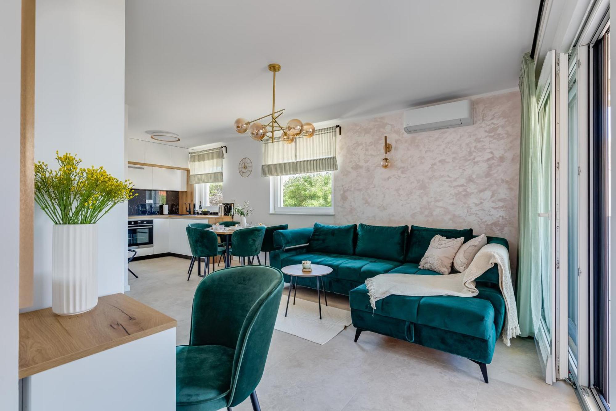 Salt Bloom Apartments 닌 외부 사진